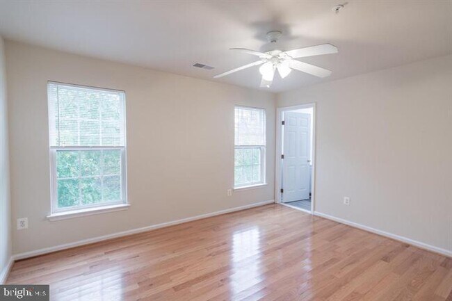 Building Photo - 10708 Croydon Ct