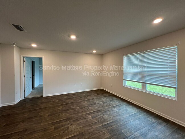 Building Photo - 5740 Guinevere Ln
