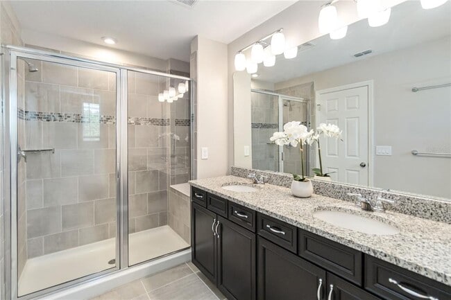 Building Photo - 9109 Legado Dr