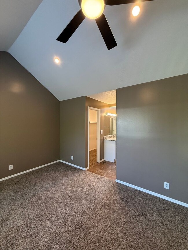 Building Photo - 8861 W 106th Terrace