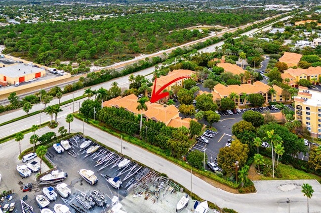 Building Photo - 900 Scotia Dr