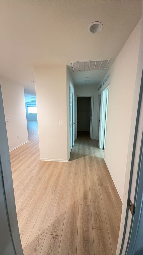 Building Photo - 4 BEDROOM, 3 BATH VICTORVILLE HOME