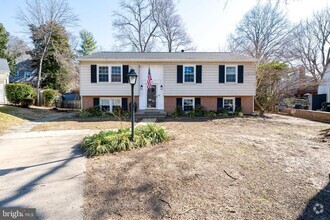 Building Photo - 3900 Flagstone Terrace