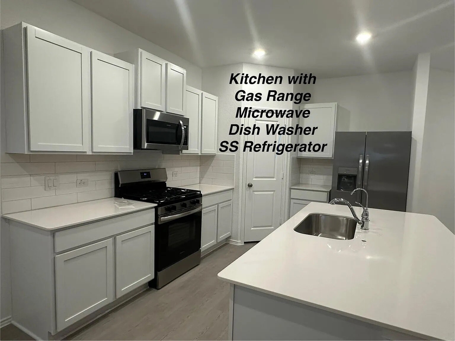 Building Photo - Room in House on Pickerel St