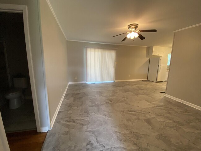 Building Photo - 5421 Silver Pine Ct