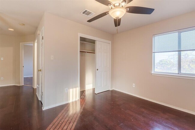 Building Photo - 7700 Portland Trail