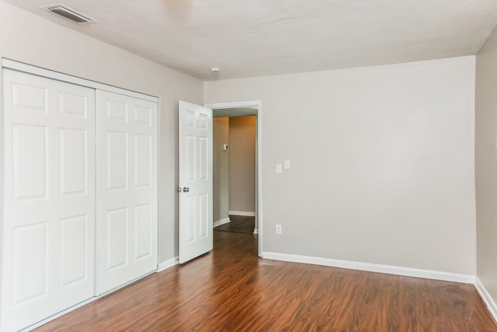 Building Photo - 11010 SW 123rd Ave