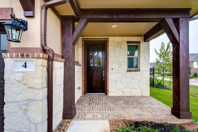 Building Photo - 4 Centennial Ridge Pl