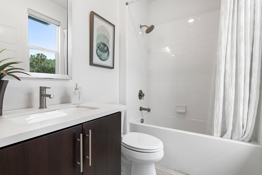 Building Photo - 2775 Wright Ln