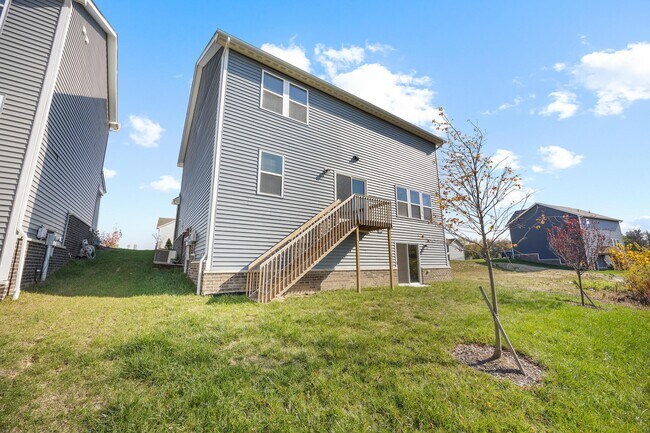 Building Photo - 6295 Honey Farm Wy