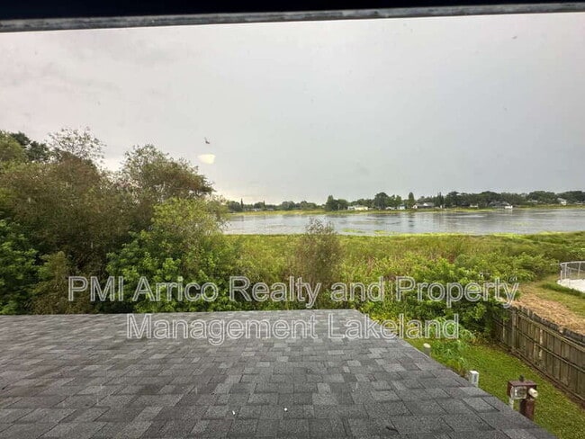 Building Photo - 1108 Country Club Ln