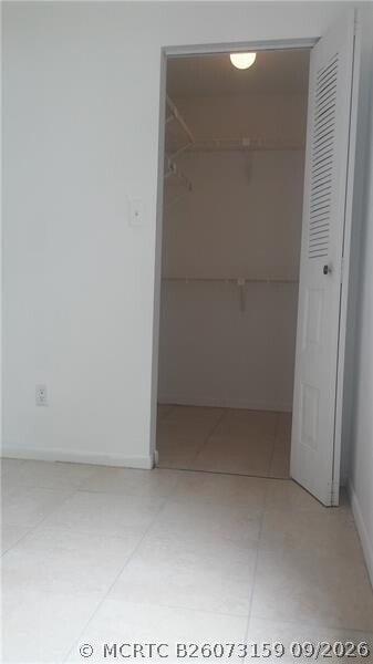 Building Photo - 1095 Coral Club Dr