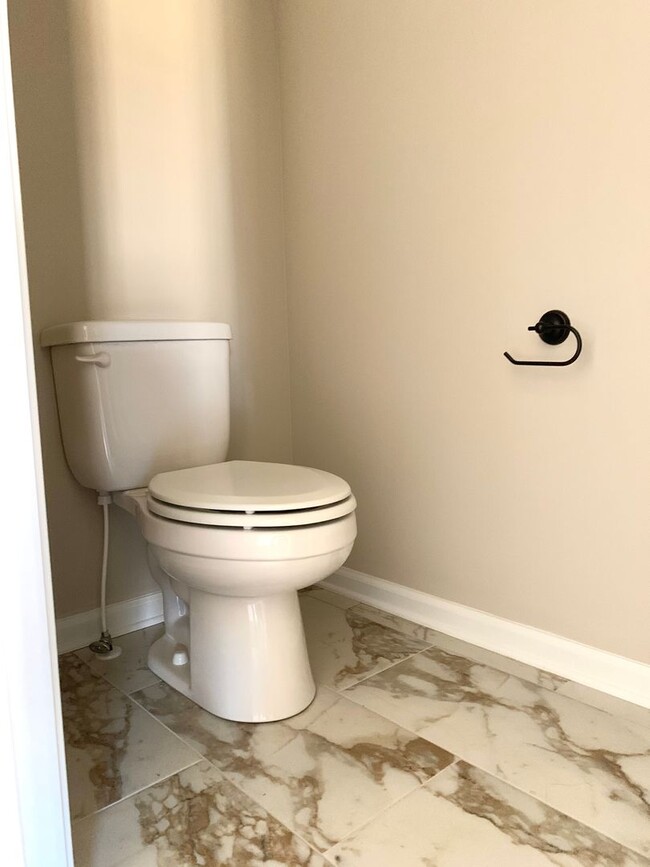 Building Photo - 2002 Jackie Lorraine Drive