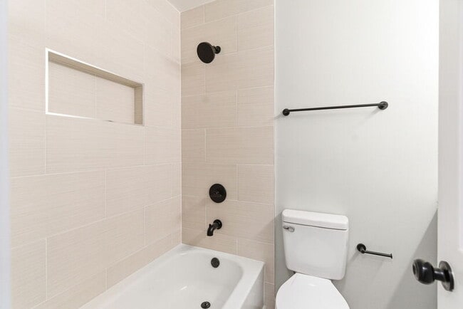 Building Photo - 159 Hazel Dr