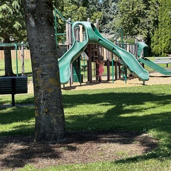 Courtside Park - 29700 SW Courtside Dr