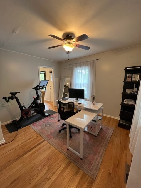 Building Photo - 122 N Kenosha Dr