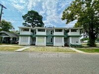 Building Photo - 523 Wichita St