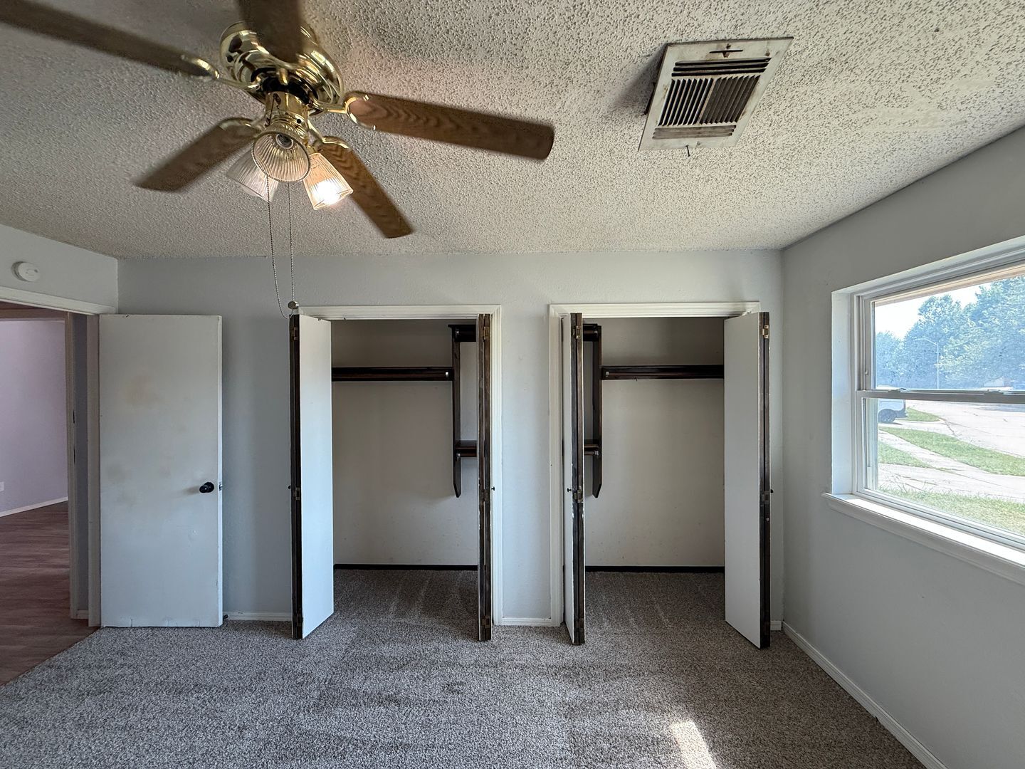 Building Photo - 330 Overton Dr