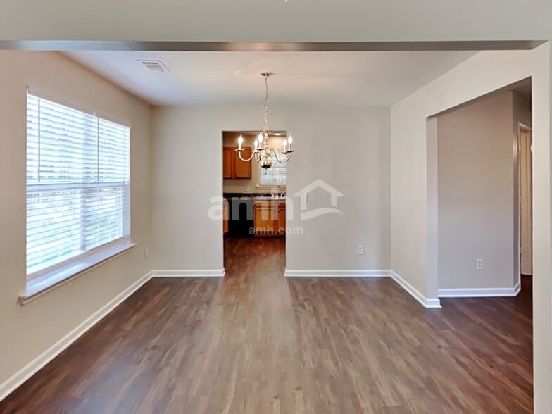 Building Photo - 103 Holly Mill Village Dr