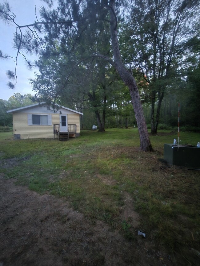 Building Photo - 19114 Wendigo Park Rd