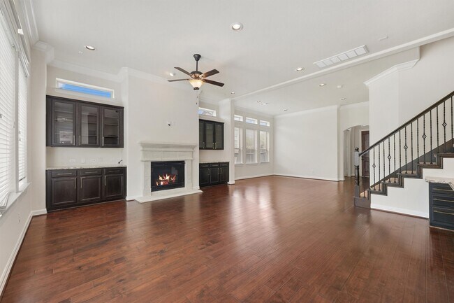 Building Photo - 13217 Green Hills Dr