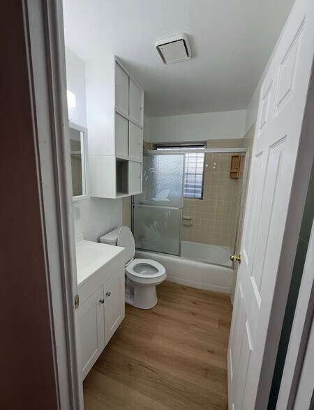 Building Photo - 2903 Shadow Bend Dr