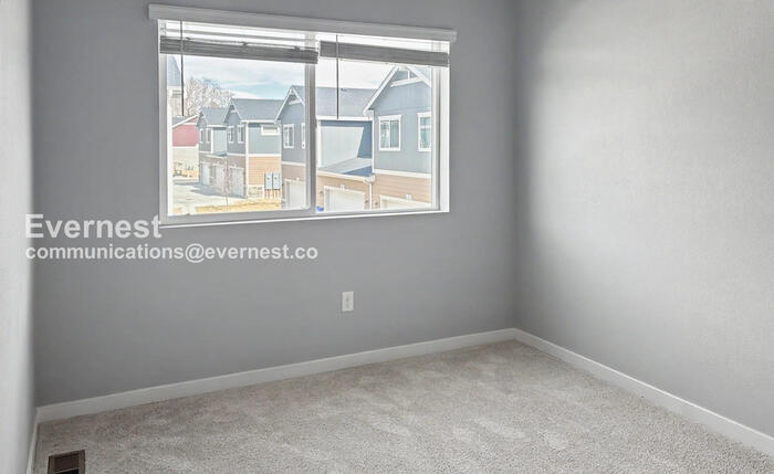 Building Photo - 235 Molinar St