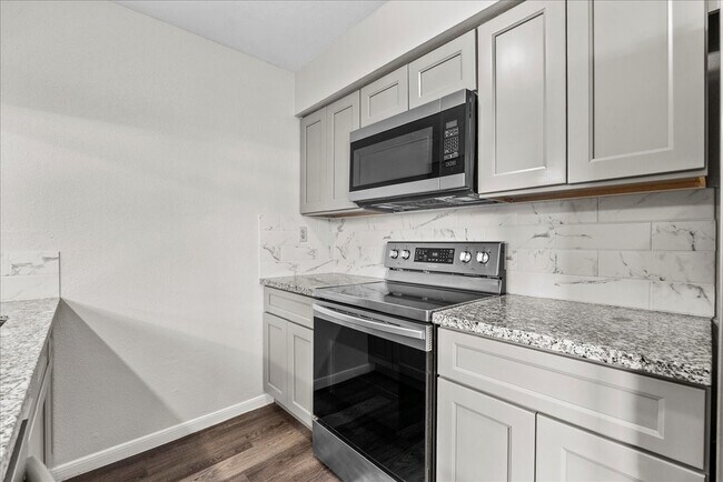 Building Photo - 1517 Bonanza Rd