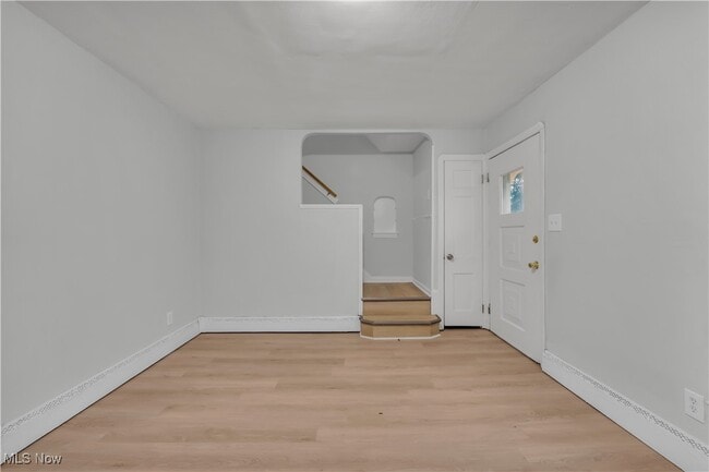 Building Photo - 3811 Highland Rd