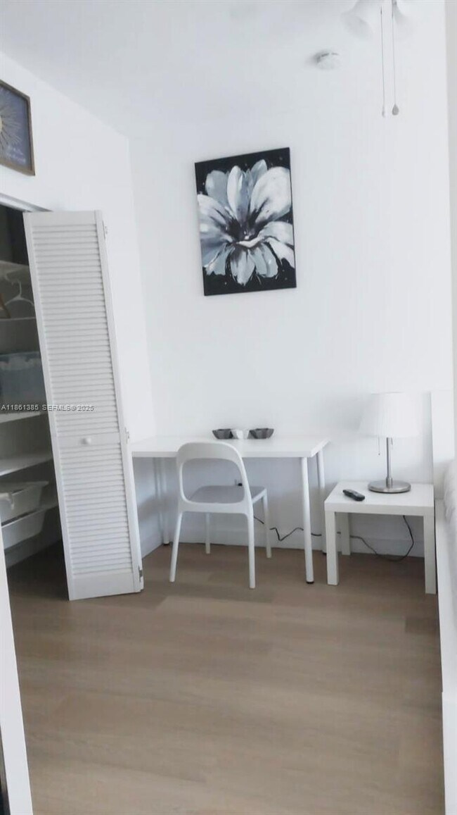 Building Photo - 1358 Pennsylvania Ave