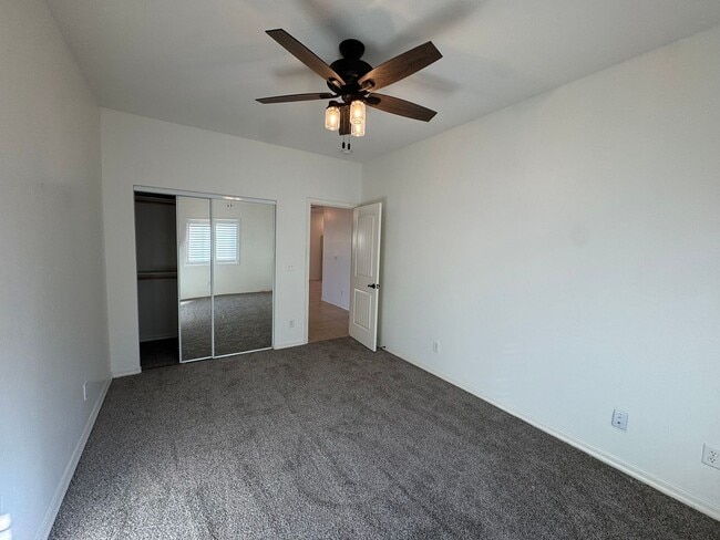 Building Photo - 3BR,2BS Custom home w/3 Car-Boat Deep Garage-Target shopping area