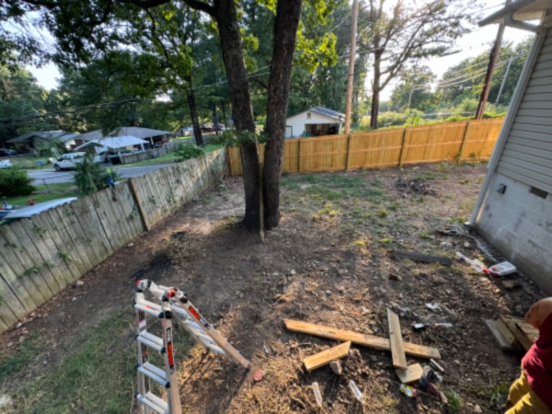 Building Photo - 418 E 4th St