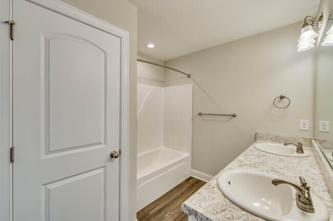 Building Photo - 4281 Valencia Ln