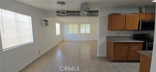 Building Photo - 21780 Snow View Dr