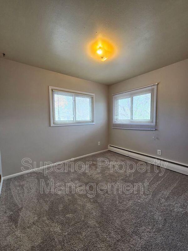 Building Photo - 3021 Kelley Dr