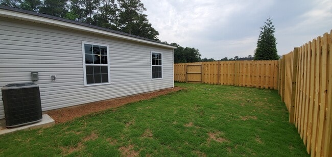 Building Photo - Regency Park Subdivision