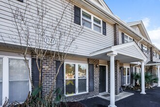 Building Photo - 2 Bed 1.5 Bath in Mepkin Place of West Ashley