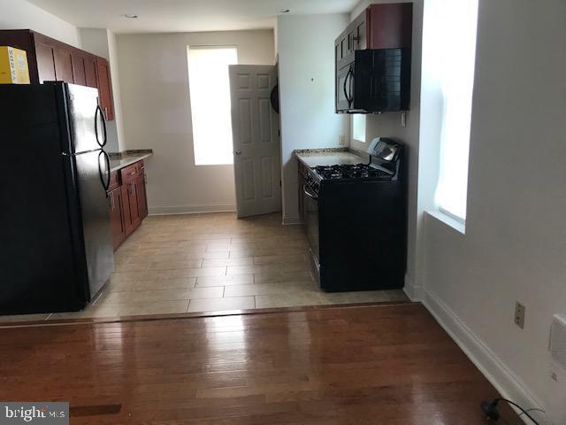 Building Photo - 1404 S 5th St