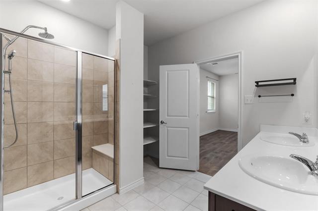 Building Photo - 606 Rawhide Way