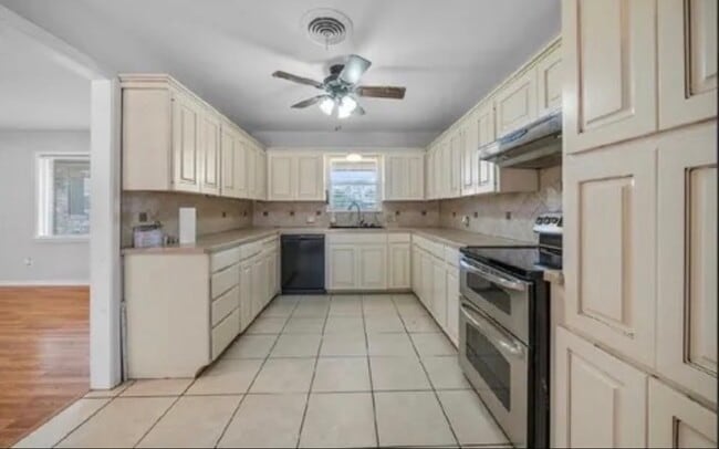 Building Photo - 508 Carrol St