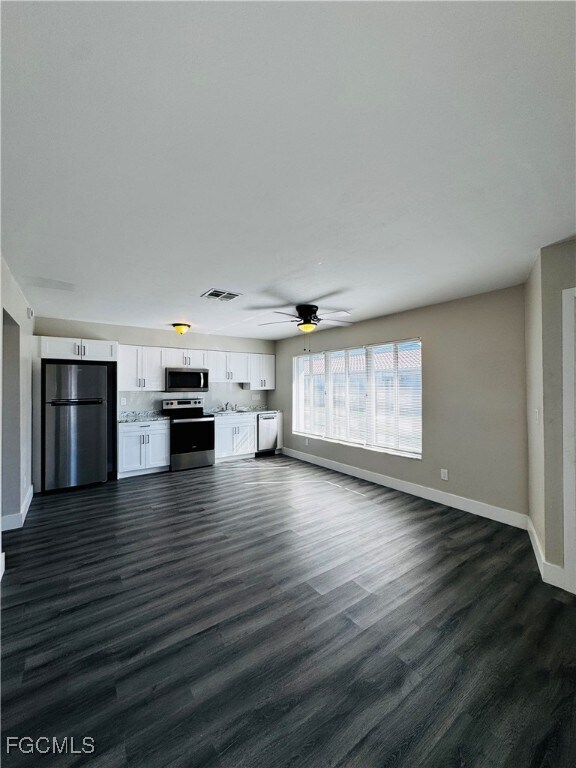 Building Photo - 4107 SE 18th Pl