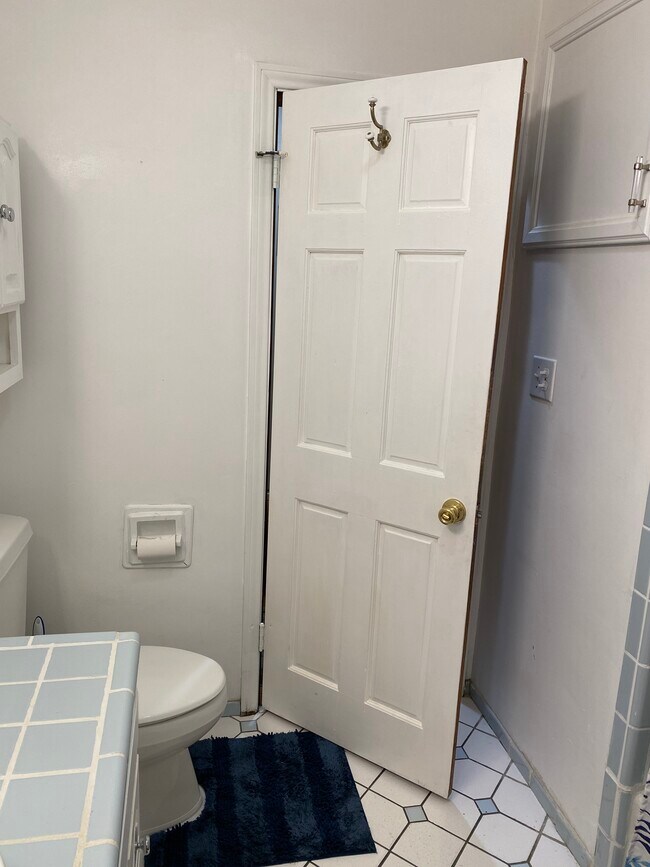 Building Photo - 5965 Wilbur Ave