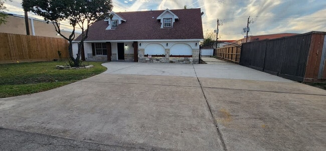 Building Photo - 3603 Zoch Ln