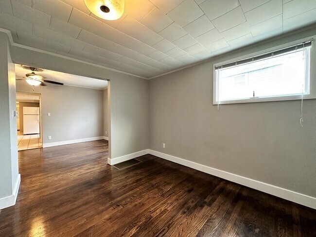 Building Photo - 57-59 Sewall Ave