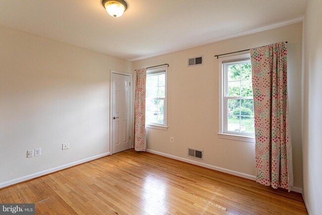 Building Photo - 14912 Emory Ln