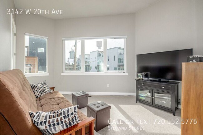Building Photo - 3142 W 20th Ave