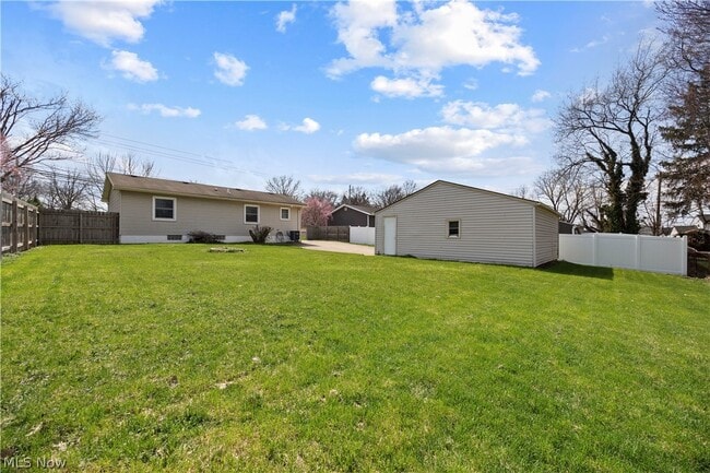 Building Photo - 17050 Sheldon Rd