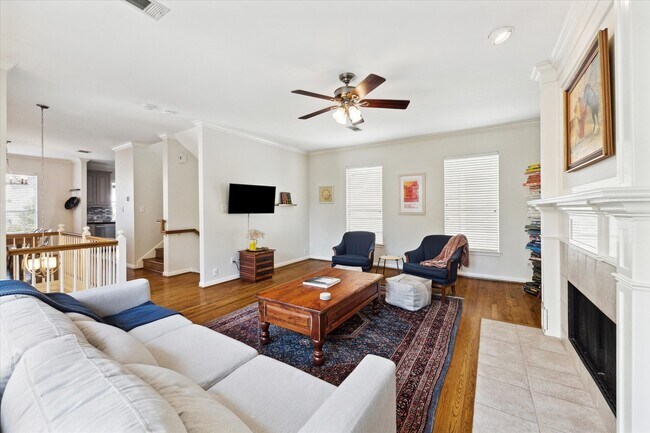 Building Photo - 808 Asbury St