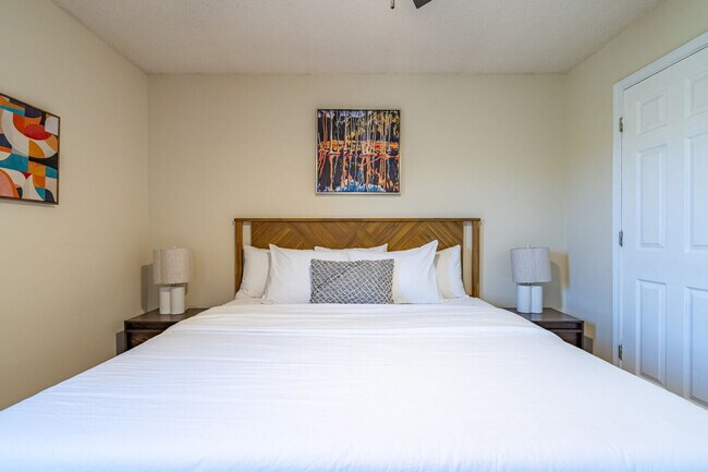 Building Photo - 58 Auburn Dr SW