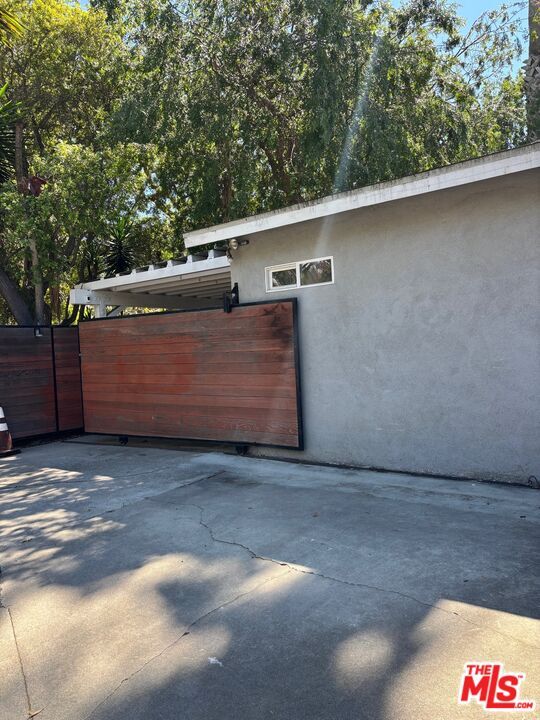 Building Photo - 688 Mildred Ave